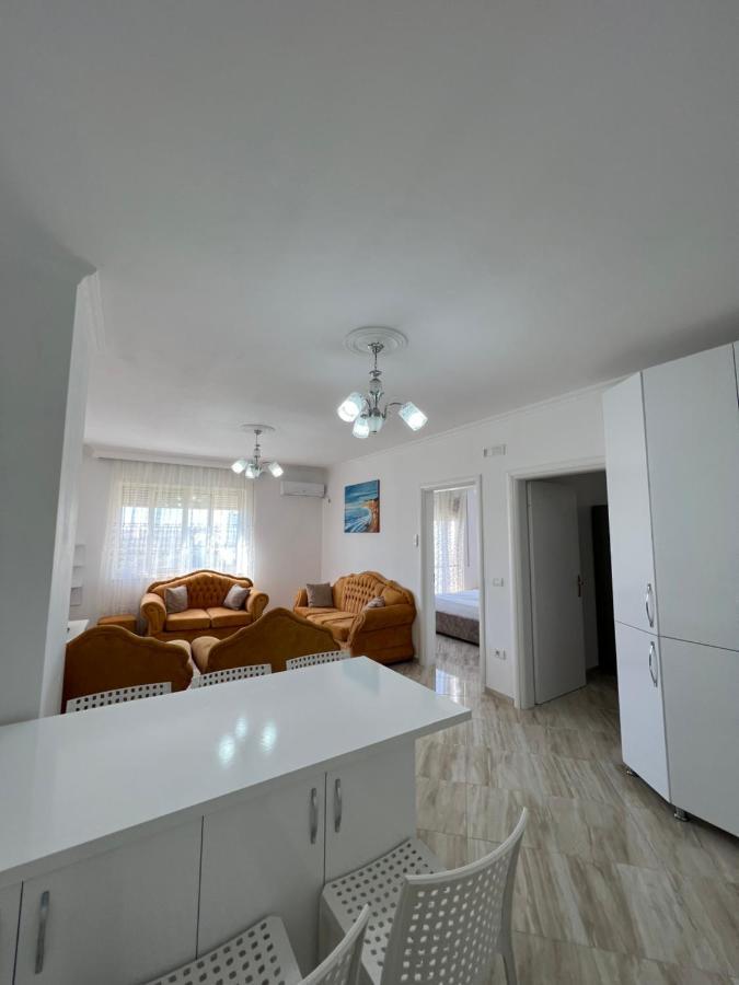 Leo Apartament Durrës Exterior foto